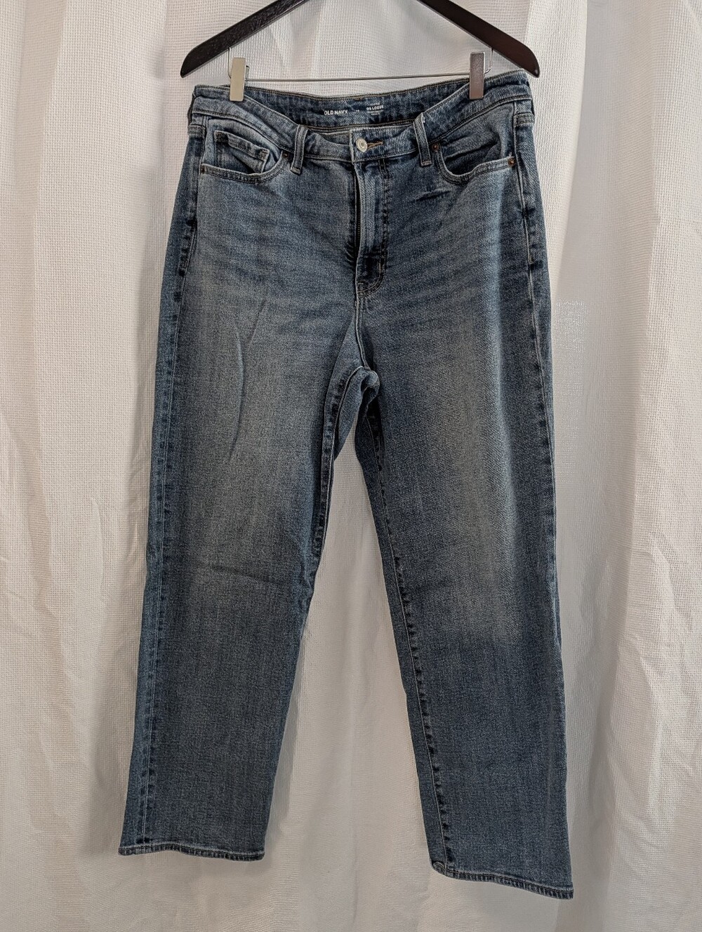 Old Navy High Rise OH Loose Jeans in Medium/Light Wash